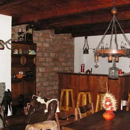 Ven Eperfa Vendeghaz Абадсалок