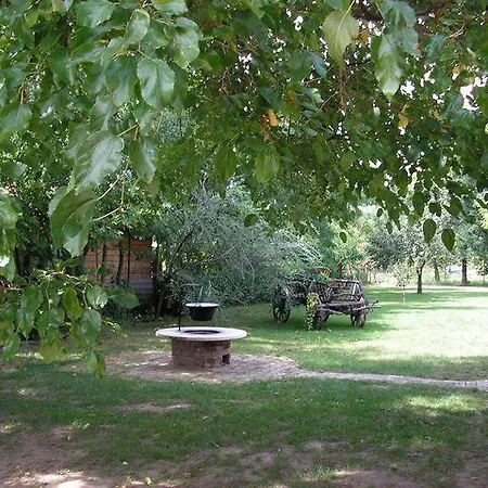 Ven Eperfa Vendeghaz * Абадсалок